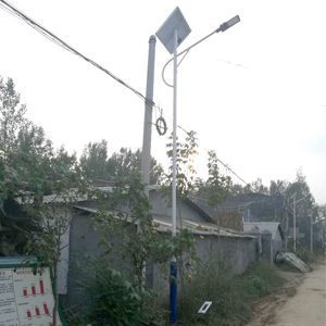 河南省泌陽(yáng)縣太陽(yáng)能路燈安